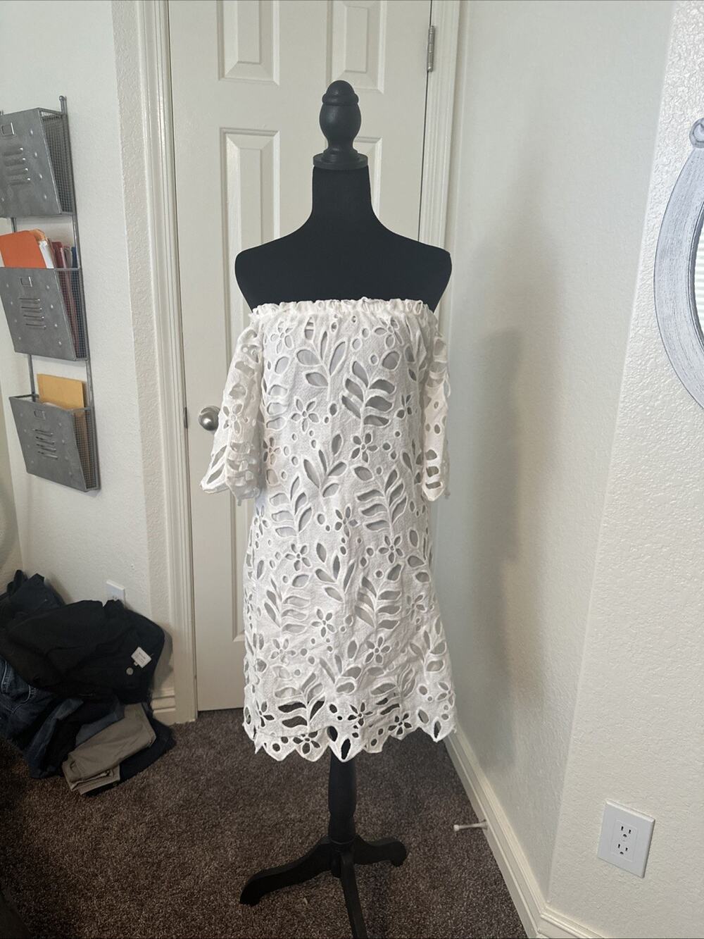 PRETTYGARDEN Off The Shoulder Crochet White Short Sleeve Dress Size Small NWT